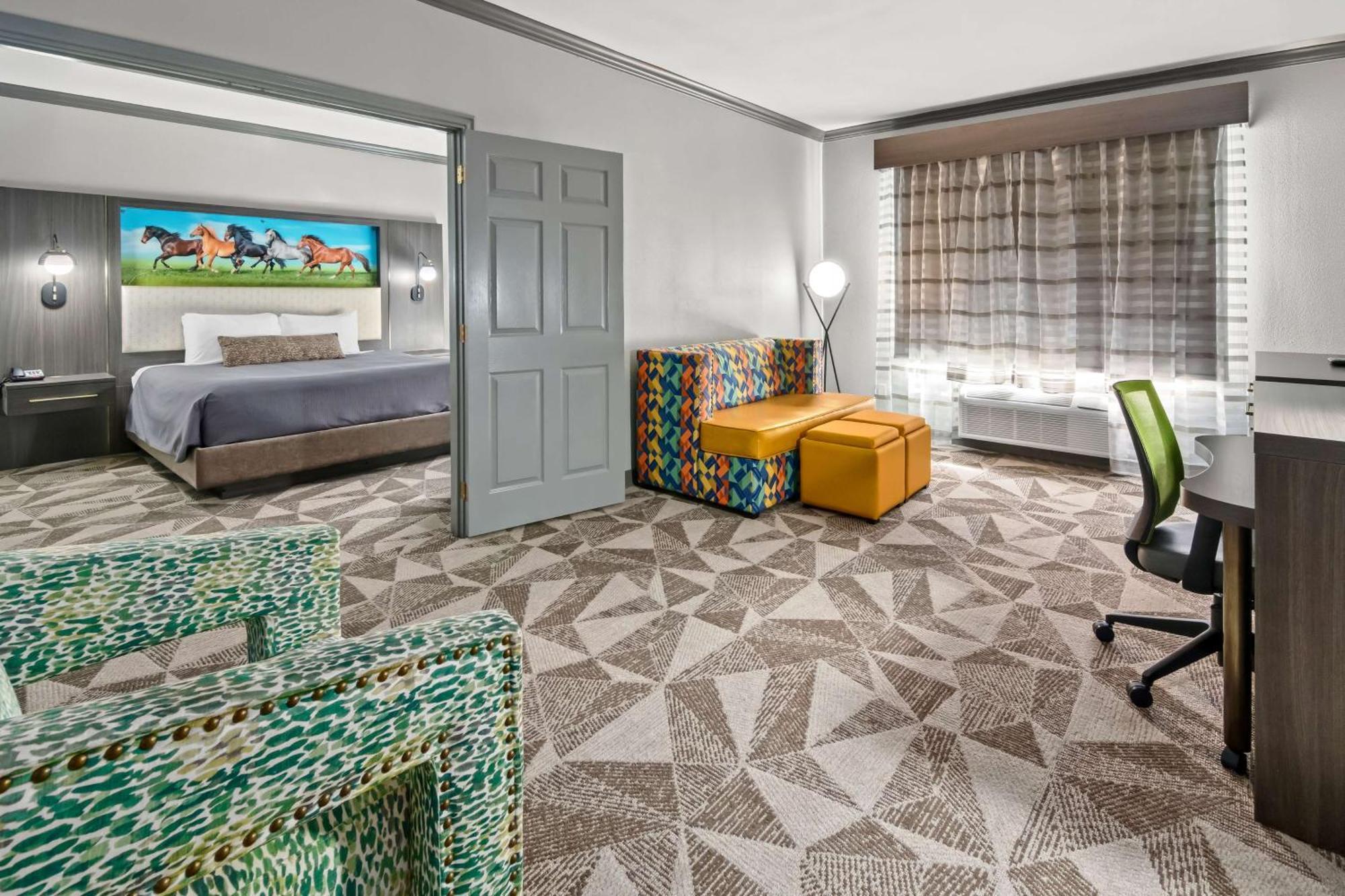 Big Country Hotel & Suites, Surestay Collection By BW Abilene Bagian luar foto
